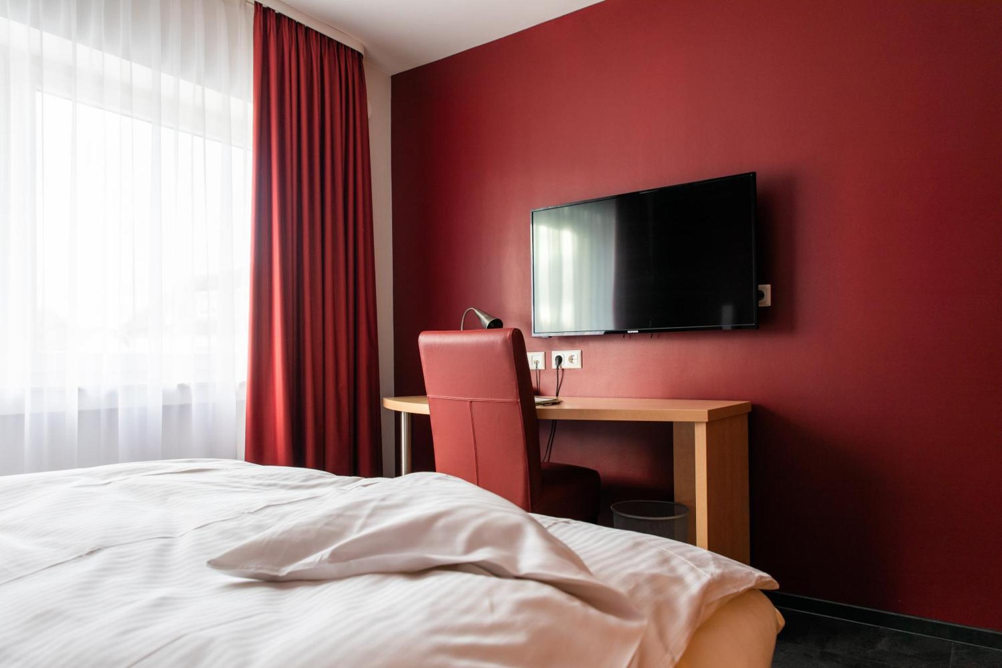 Mein Schlosshotel Heusenstamm Eksteriør bilde