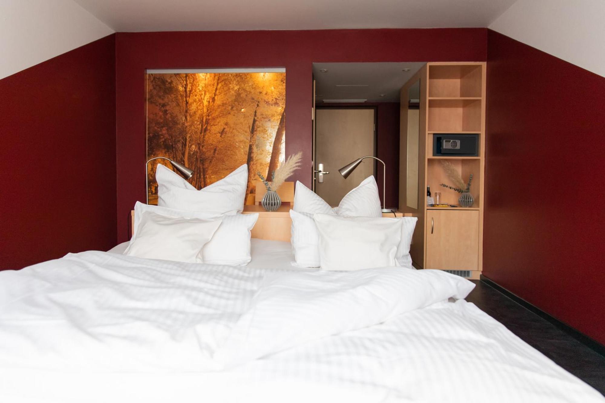 Mein Schlosshotel Heusenstamm Eksteriør bilde
