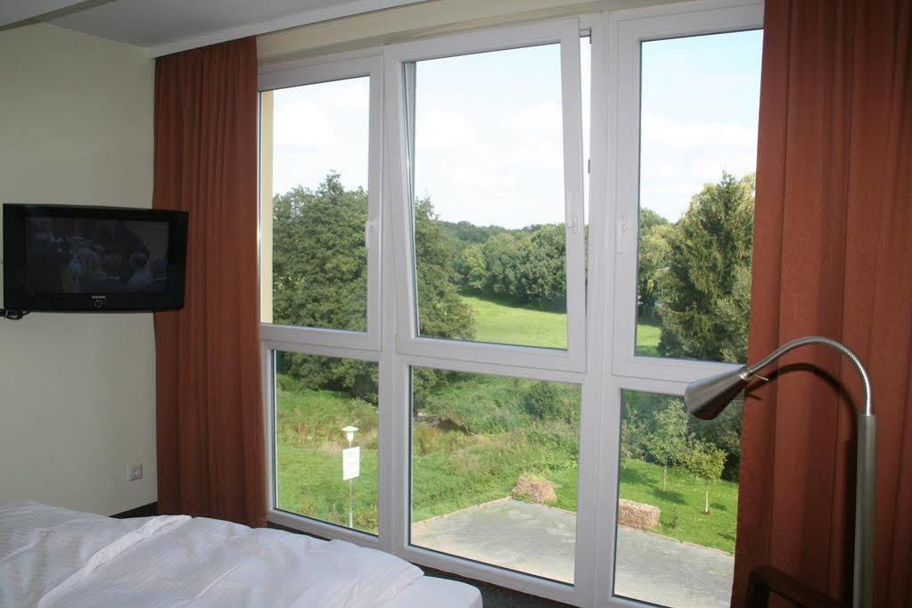 Mein Schlosshotel Heusenstamm Eksteriør bilde